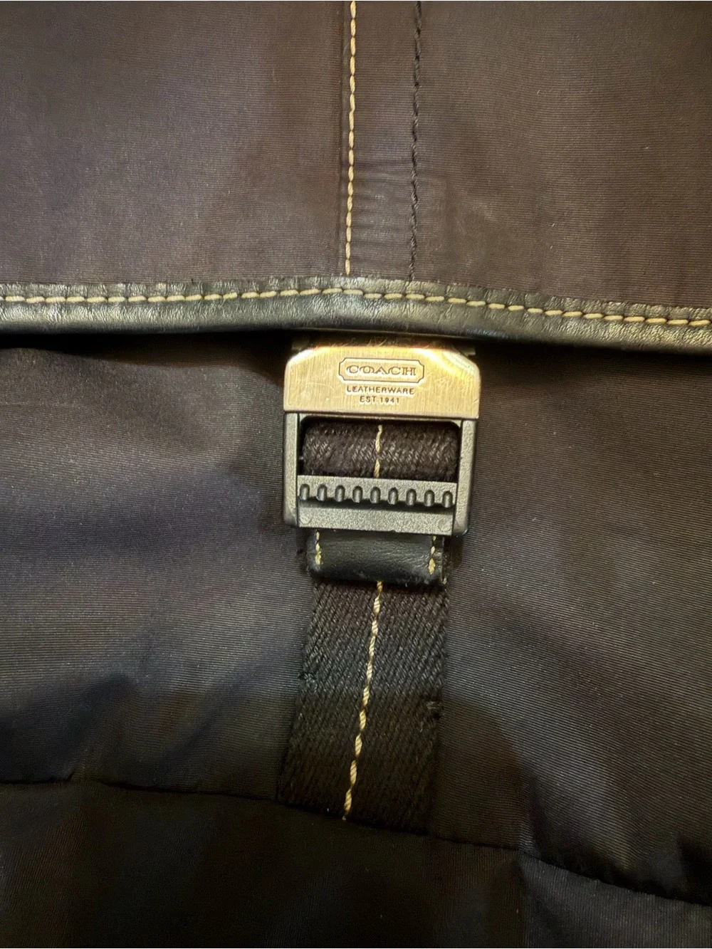 N/A coach messenger